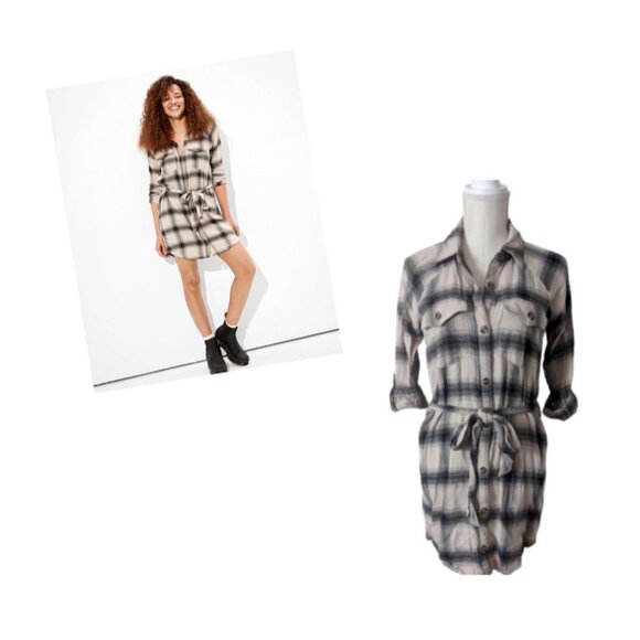 American Eagle AEO Womens Sz XS Beige Plaid Flannel Shirt Dress Roll Tab Sleeves - Picture 6 of 6